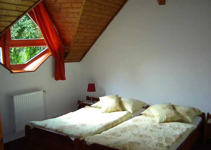 Bed & Breakfast Vadgesztenye Panzio Pécs