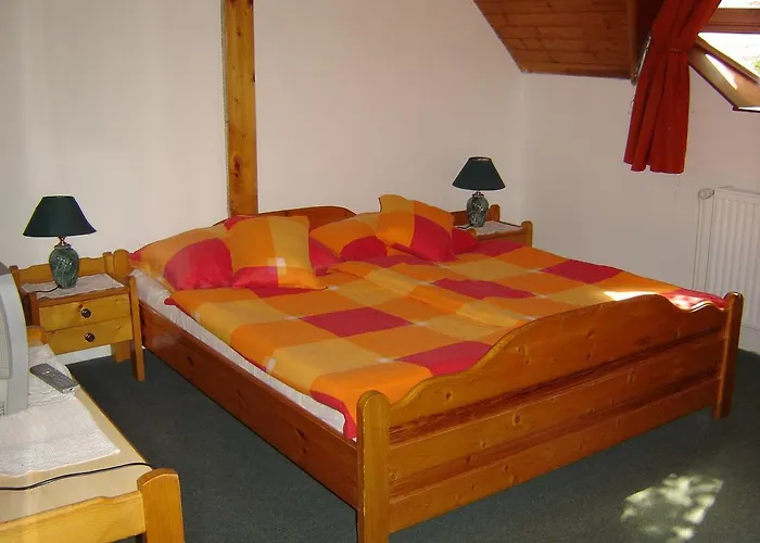 Vadgesztenye Panzio Bed & Breakfast